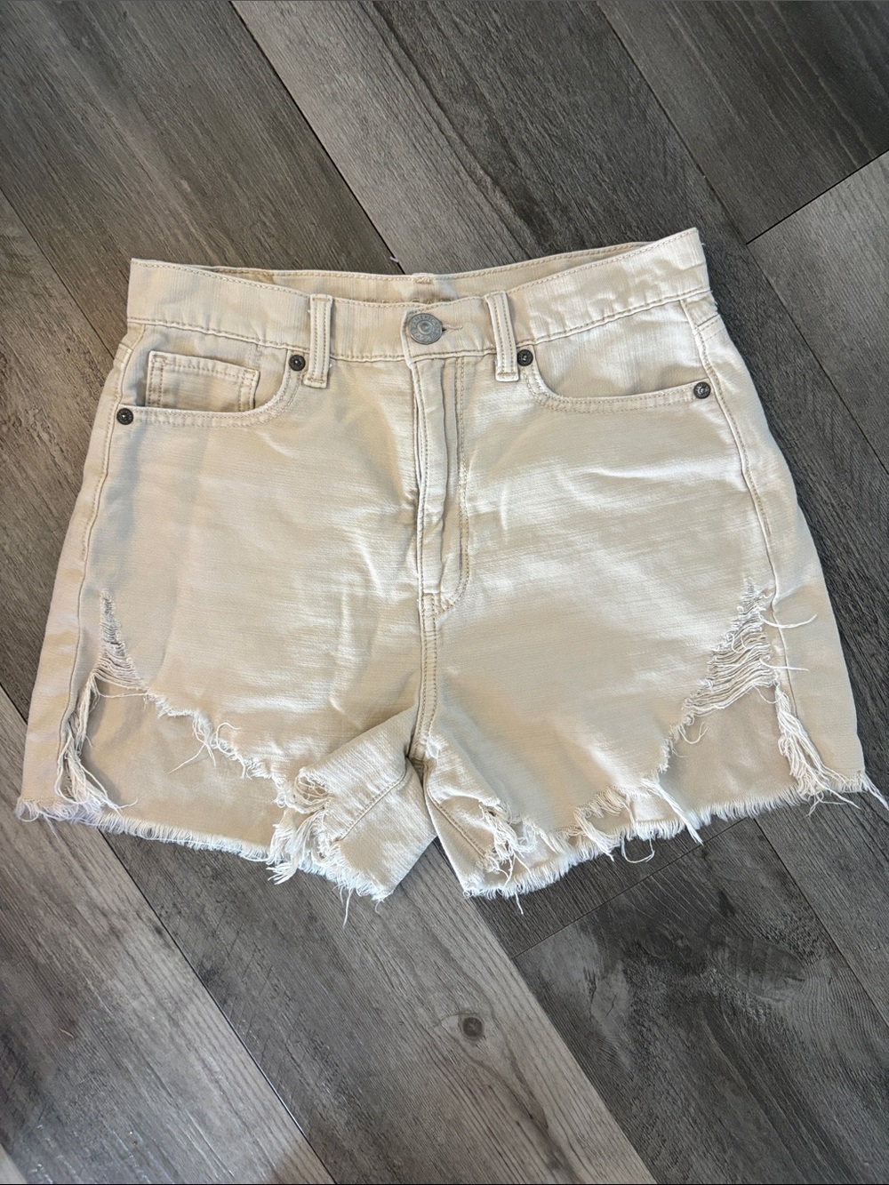 American Eagle Cream Distressed High-Rise Jean Shorts - Festival Look - size 4